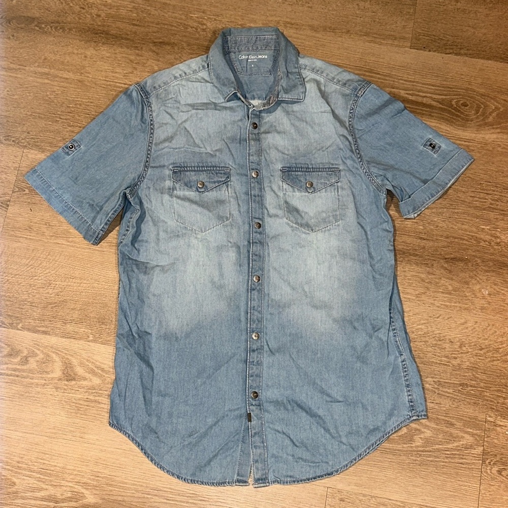 Calvin Klein men’s short sleeve button up